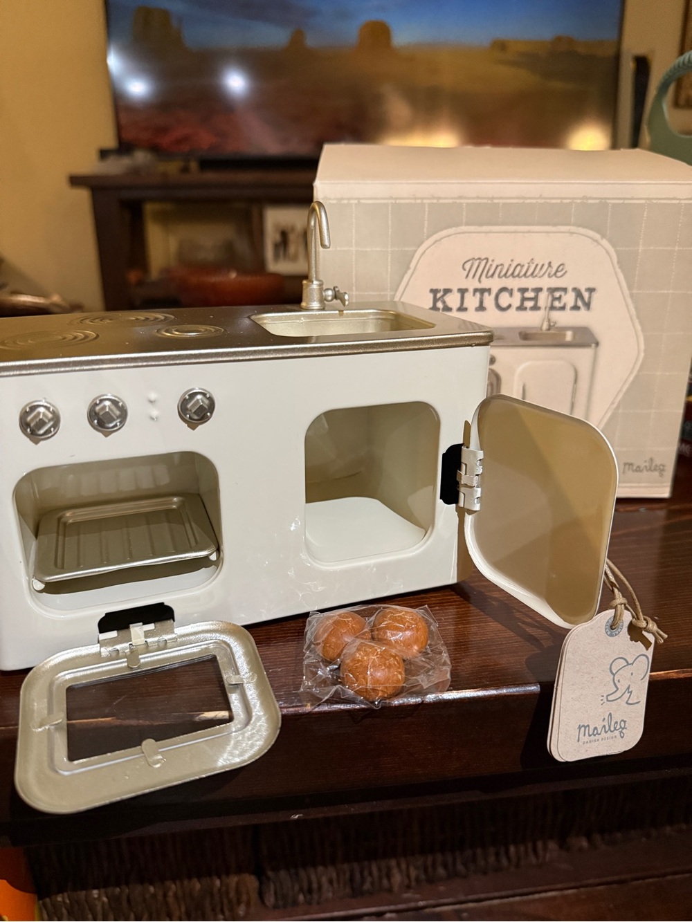 Maileg Miniature Kitchen Playset – White
